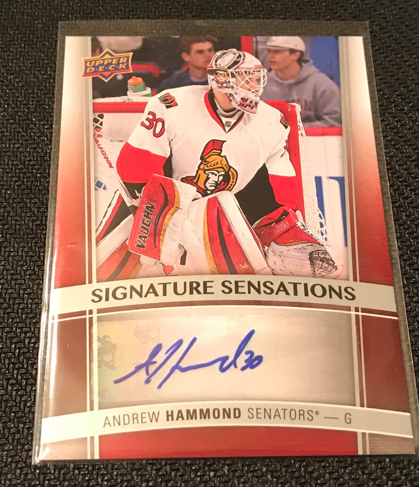 2015-16 Upper Deck Series One Andrew Hammond Autographed Card